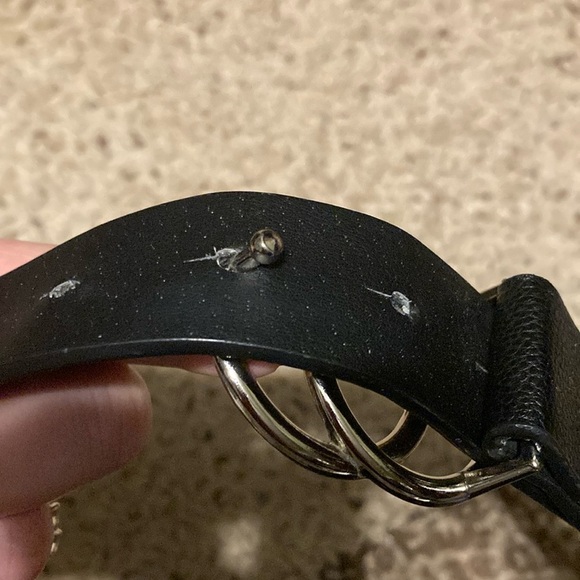 Chic Black Belt with Silver Buckle - Picture 4 of 4